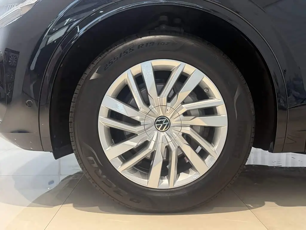 Volkswagen Touareg 2022 — Photo 16/20