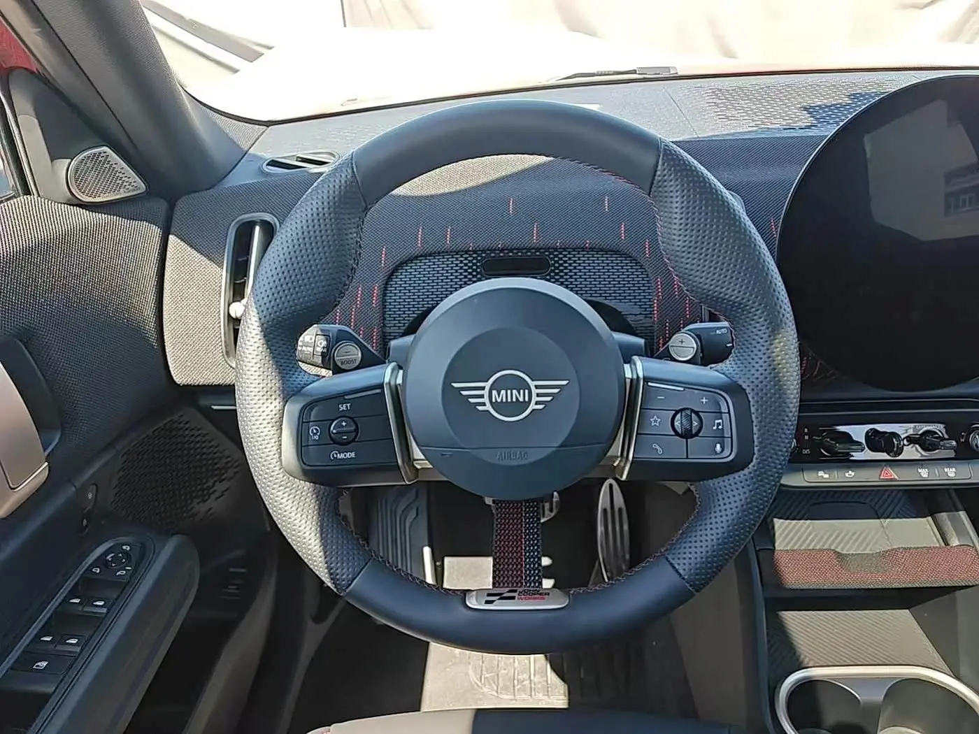 MINI JCW COUNTRYMAN 2025 — Şəkil 13/16