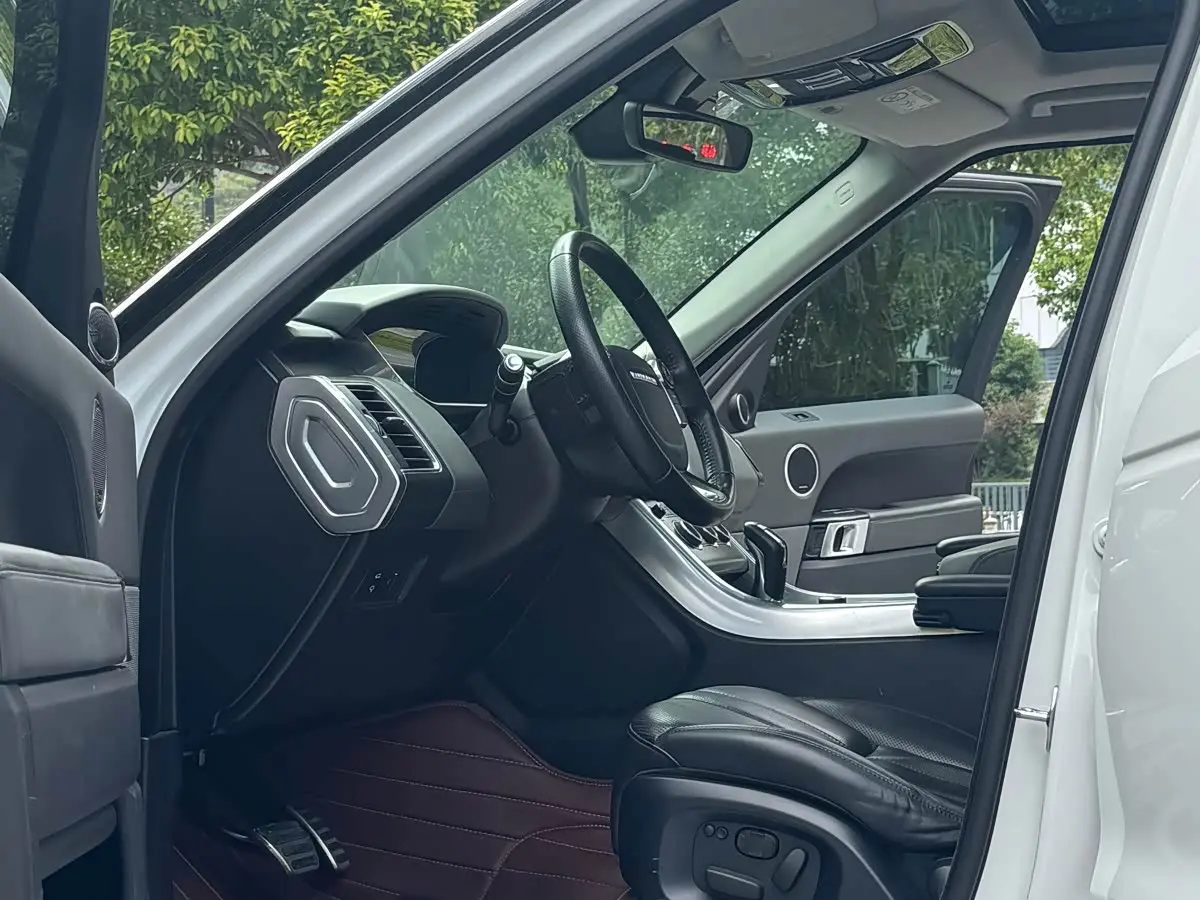 Land Rover Range Rover Sport 2014 — Photo 11/20