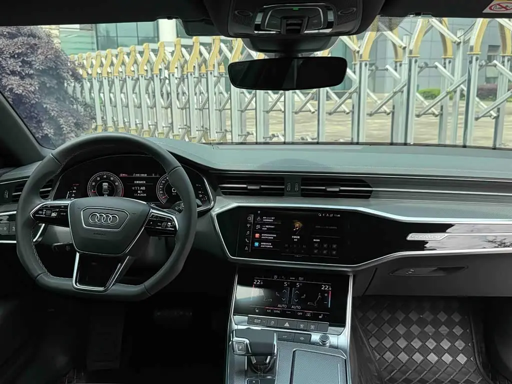 Audi A7L 2023 — Photo 12/18