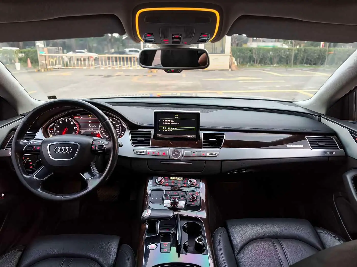 Audi A8 2015 — Photo 17/20