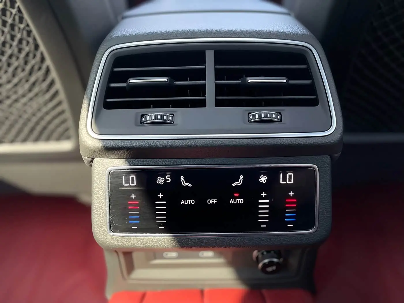 Audi A6L 2024 — Фото 17/17