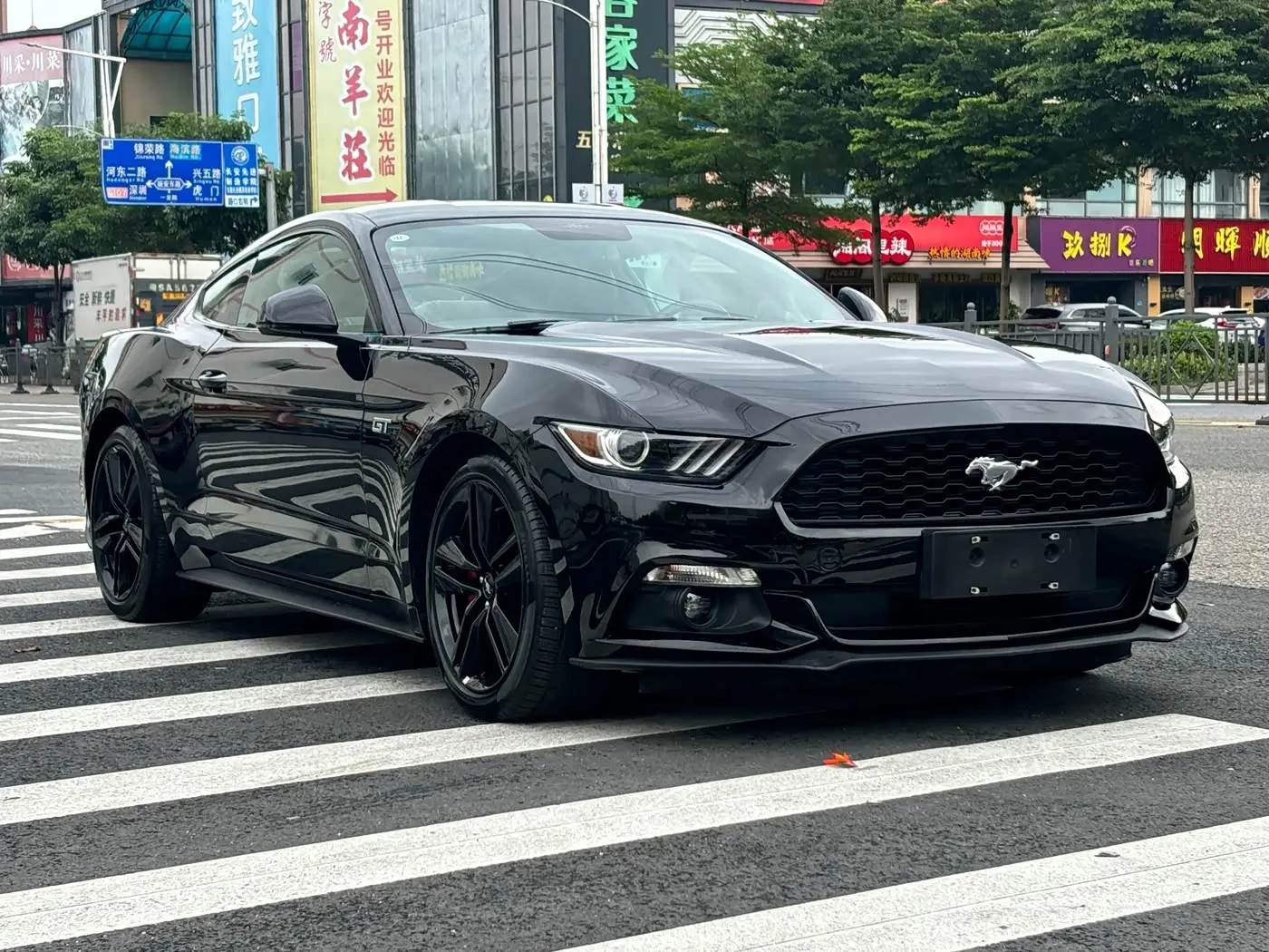 Ford Mustang 2017 — ფოტო 3/19