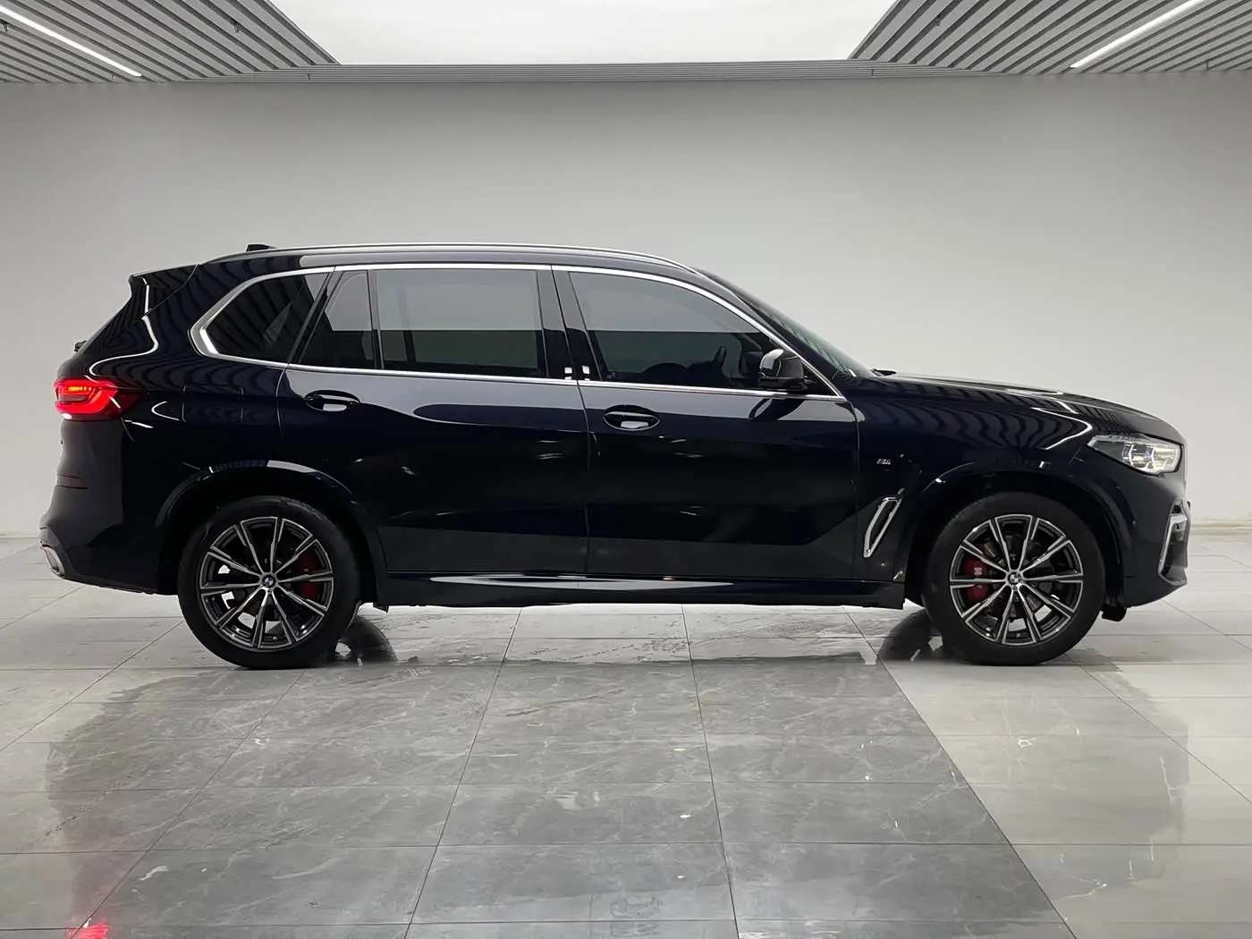BMW X5 2023 — Photo 8/20