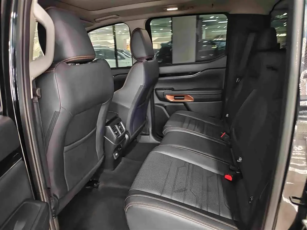 Ford Ranger 2025 — Photo 8/17