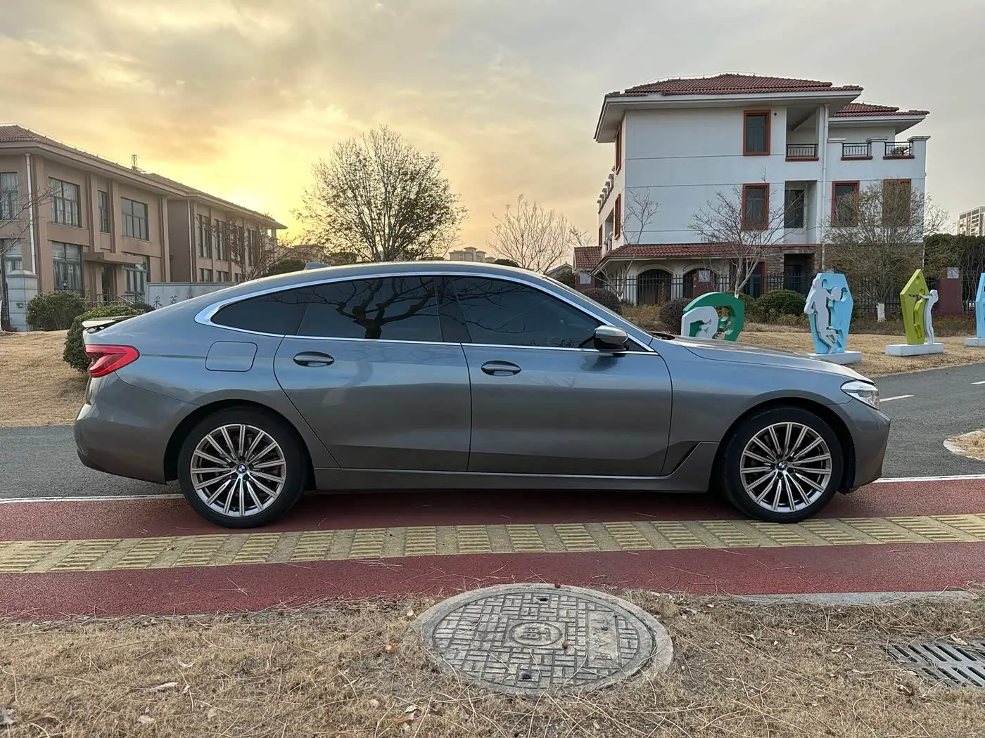 BMW 6 Series GT 2019 — Photo 4/13