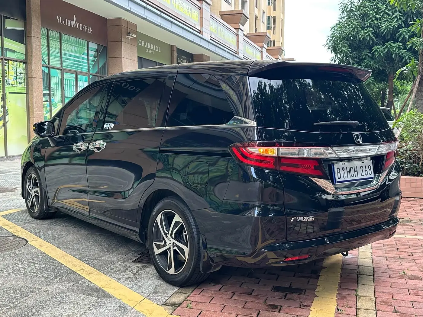 Honda Odyssey 2018 — Photo 6/17