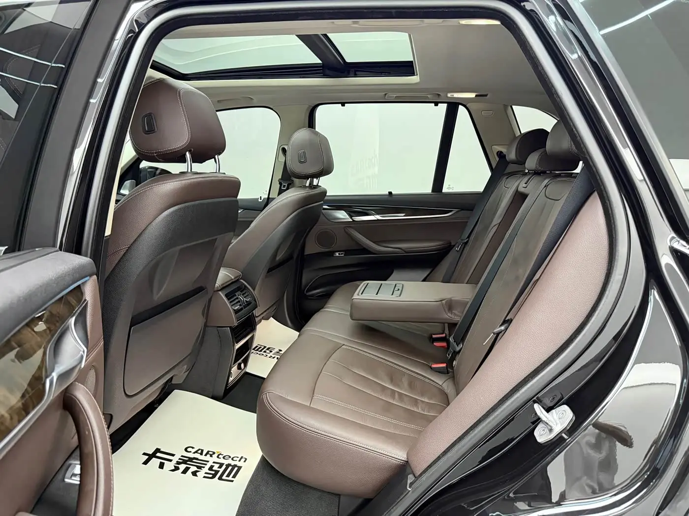 BMW X5 2018 — Photo 19/20