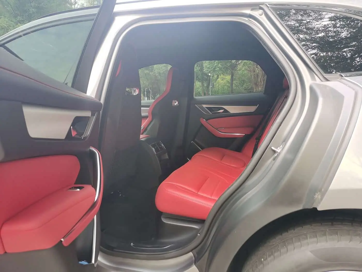 Jaguar F-PACE 2024 — Photo 9/20