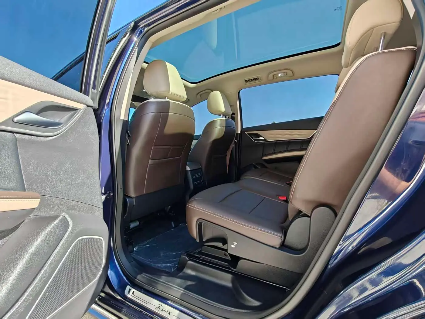 BYD Song MAX New Energy 2022 — Photo 6/9