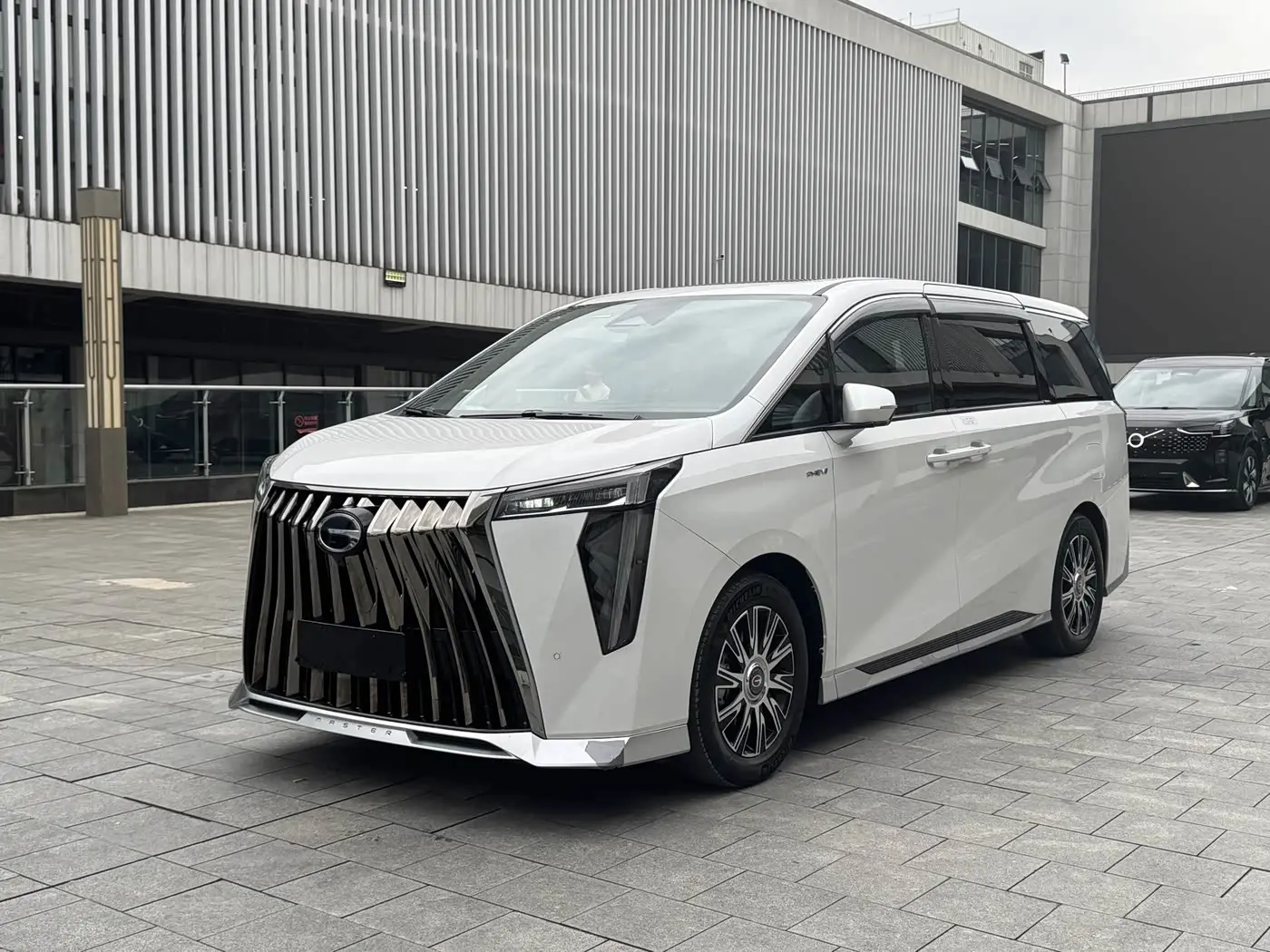 GAC Trumpchi Trumpchi E9 2024 — Şəkil 1/20