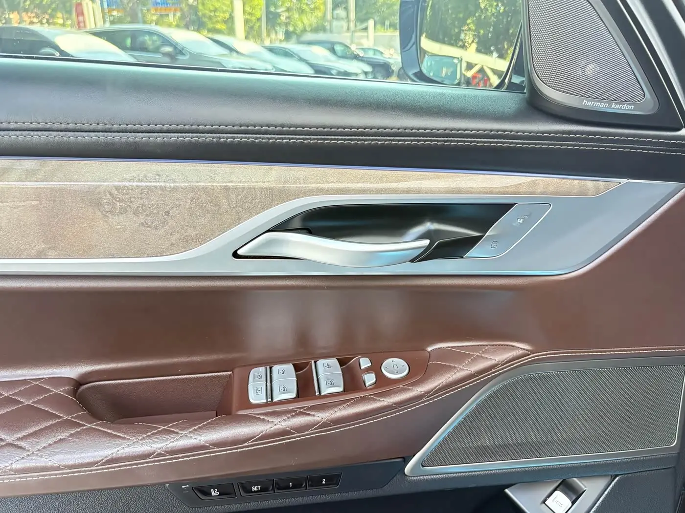 BMW 7 Series 2020 — Photo 6/20