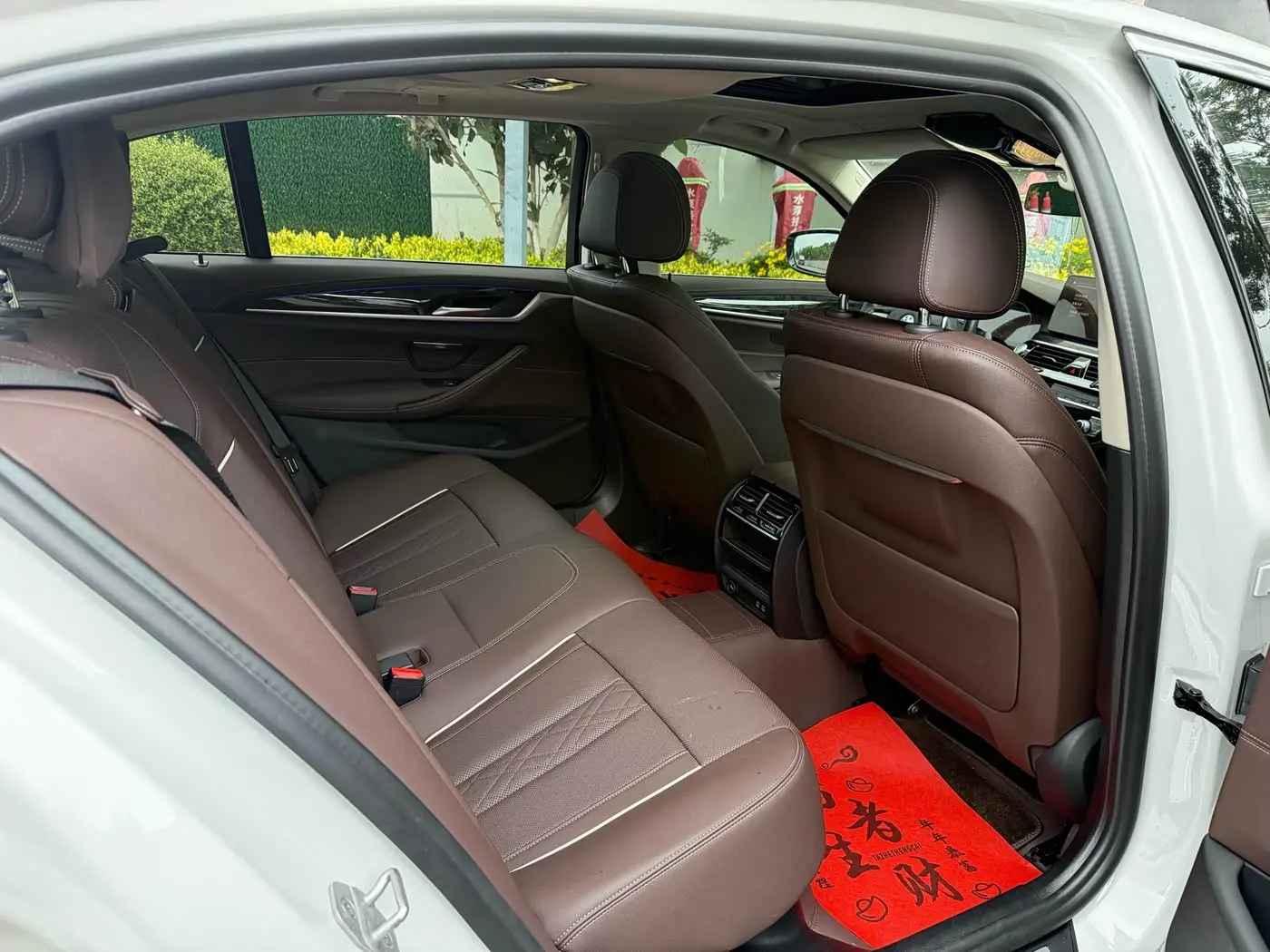 BMW 5 Series 2021 — ფოტო 20/20