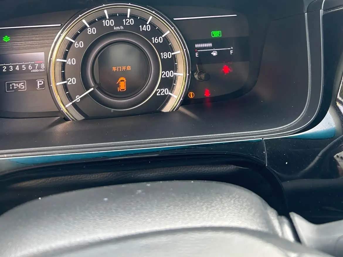 Honda Elysion 2019 — Photo 12/20