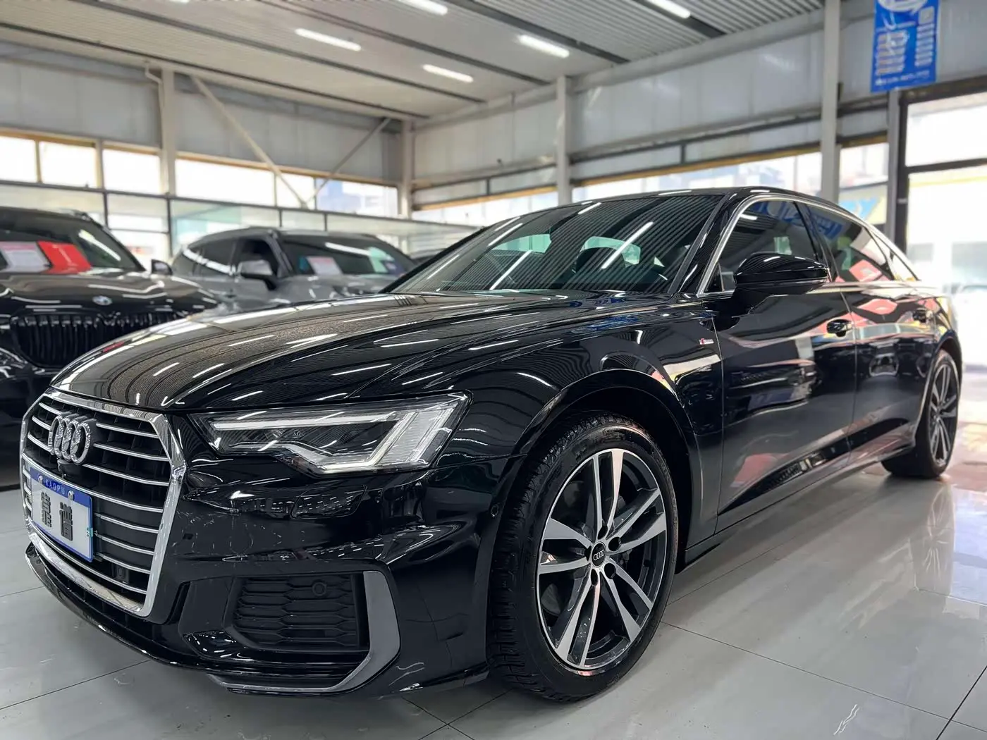 Audi A6L 2022 — Photo 1/20