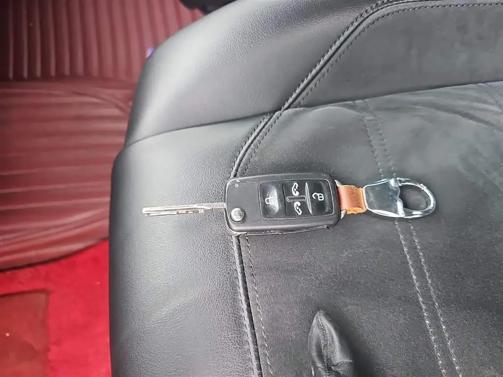Volkswagen Multivan 2019 — Şəkil 17/20