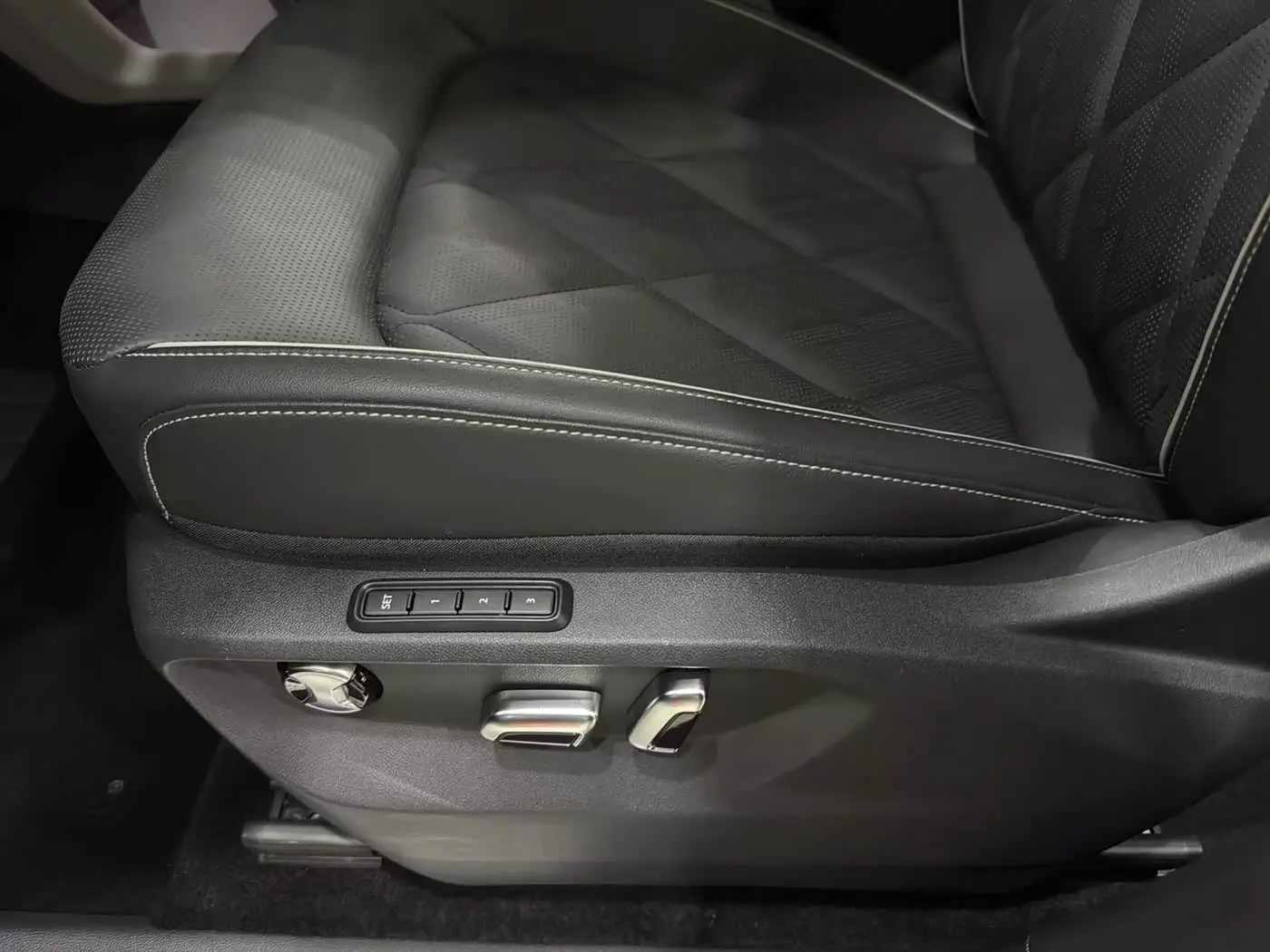 Volkswagen Teramont 2024 — Photo 6/20