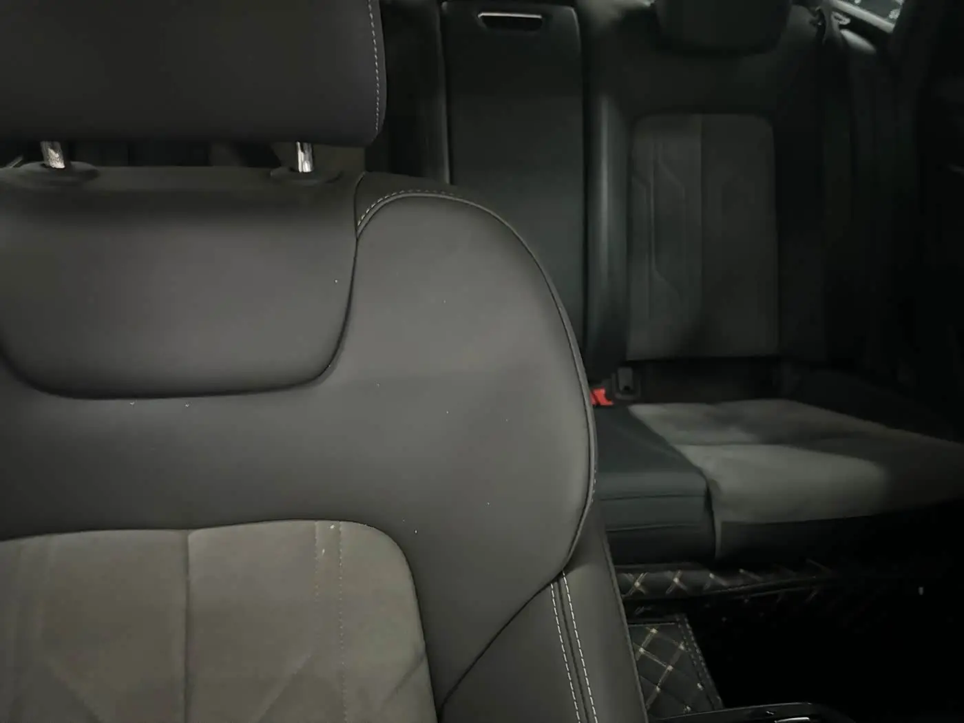 Audi A6L 2024 — Photo 5/15