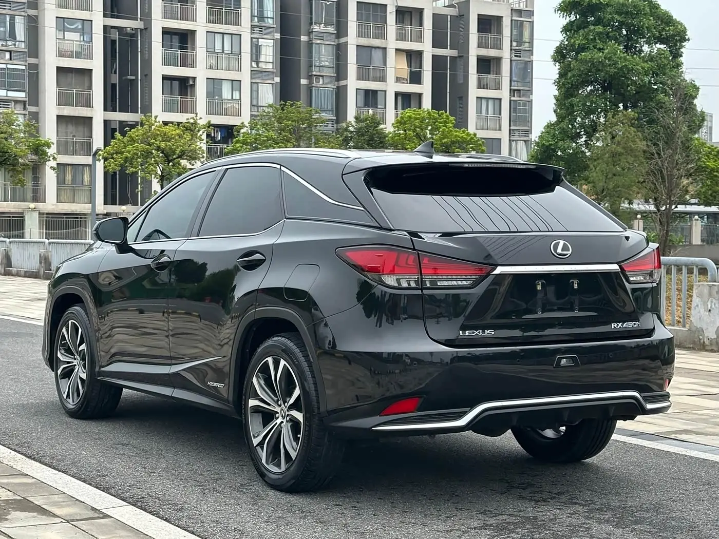 Lexus RX 2020 — Photo 4/20