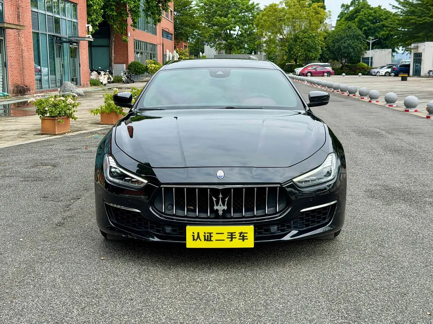 Maserati Ghibli 2019 — Şəkil 8/17