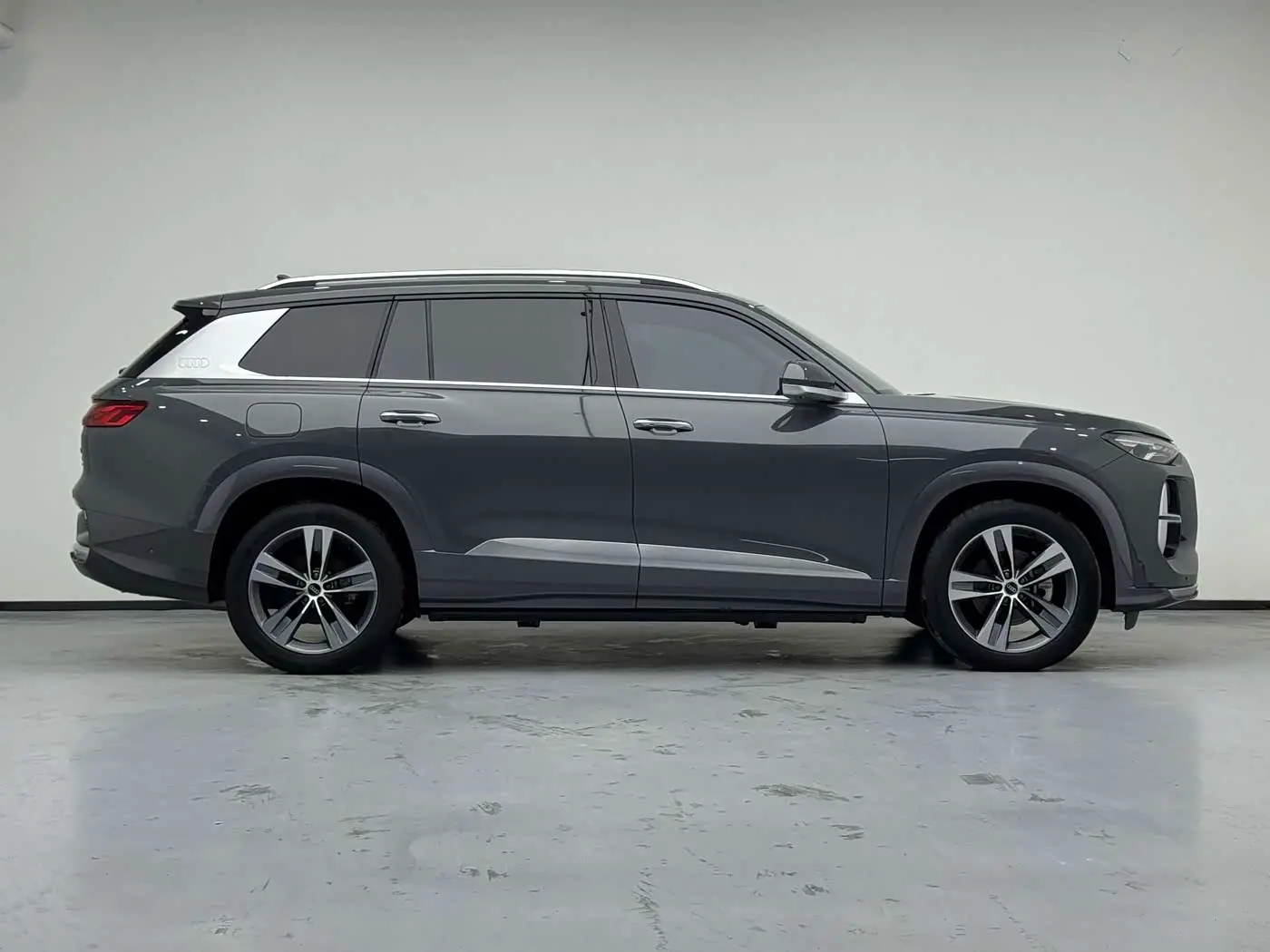 Audi Q6 2023 — Photo 11/18