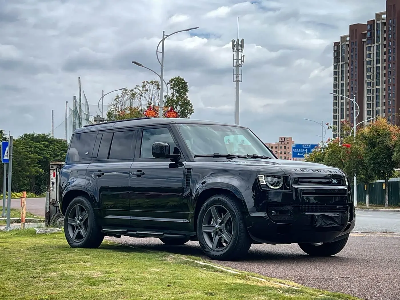 Land Rover Defender 2022 — Şəkil 3/9