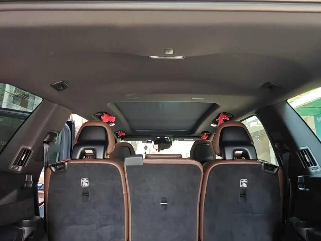 Volvo XC90 2020 — Photo 9/20