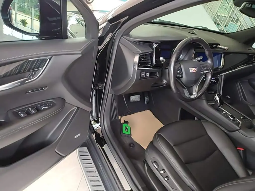 Cadillac XT6 2021 — Şəkil 16/20