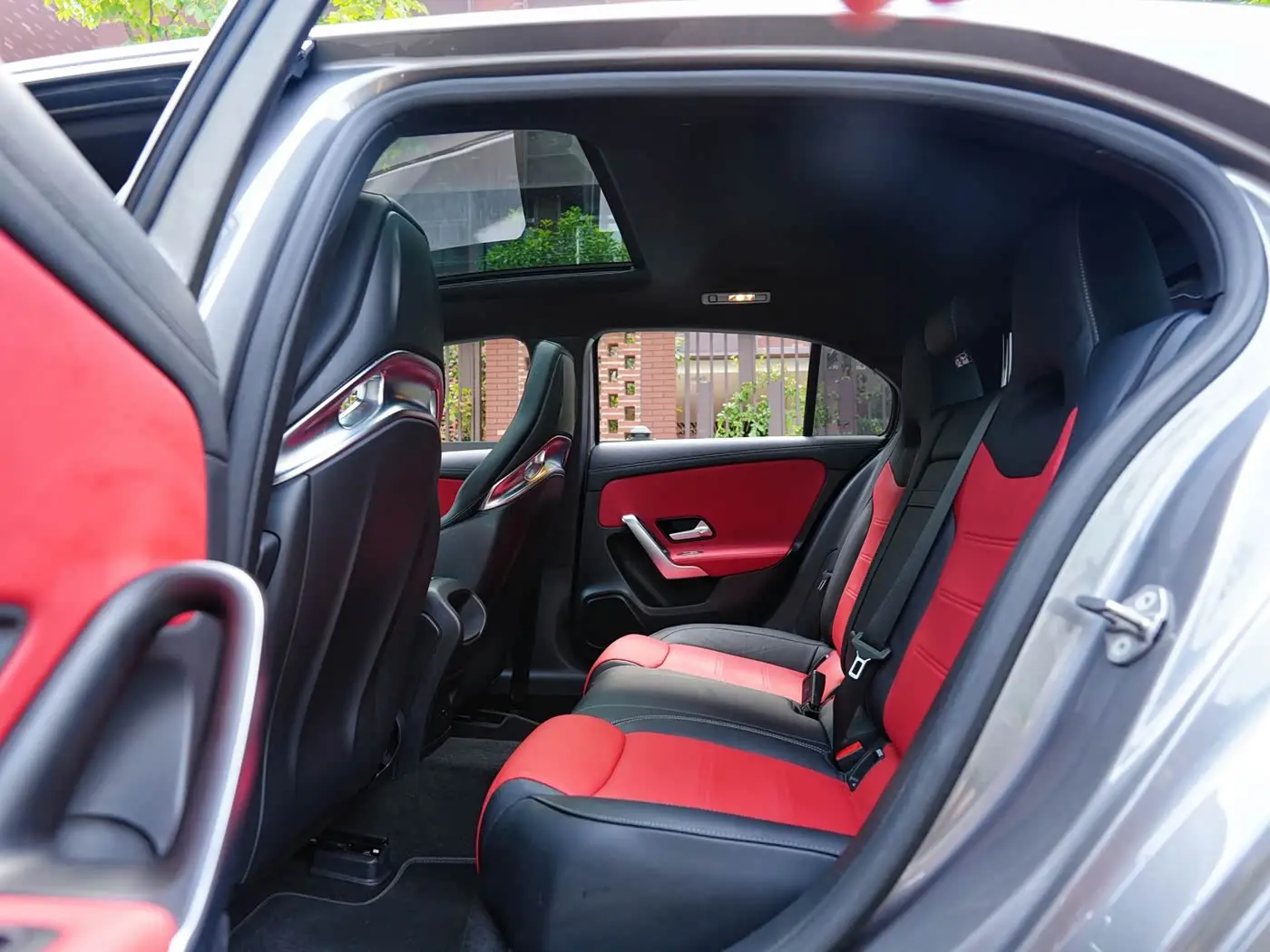 Mercedes-Benz A-Class AMG 2022 — Photo 8/13