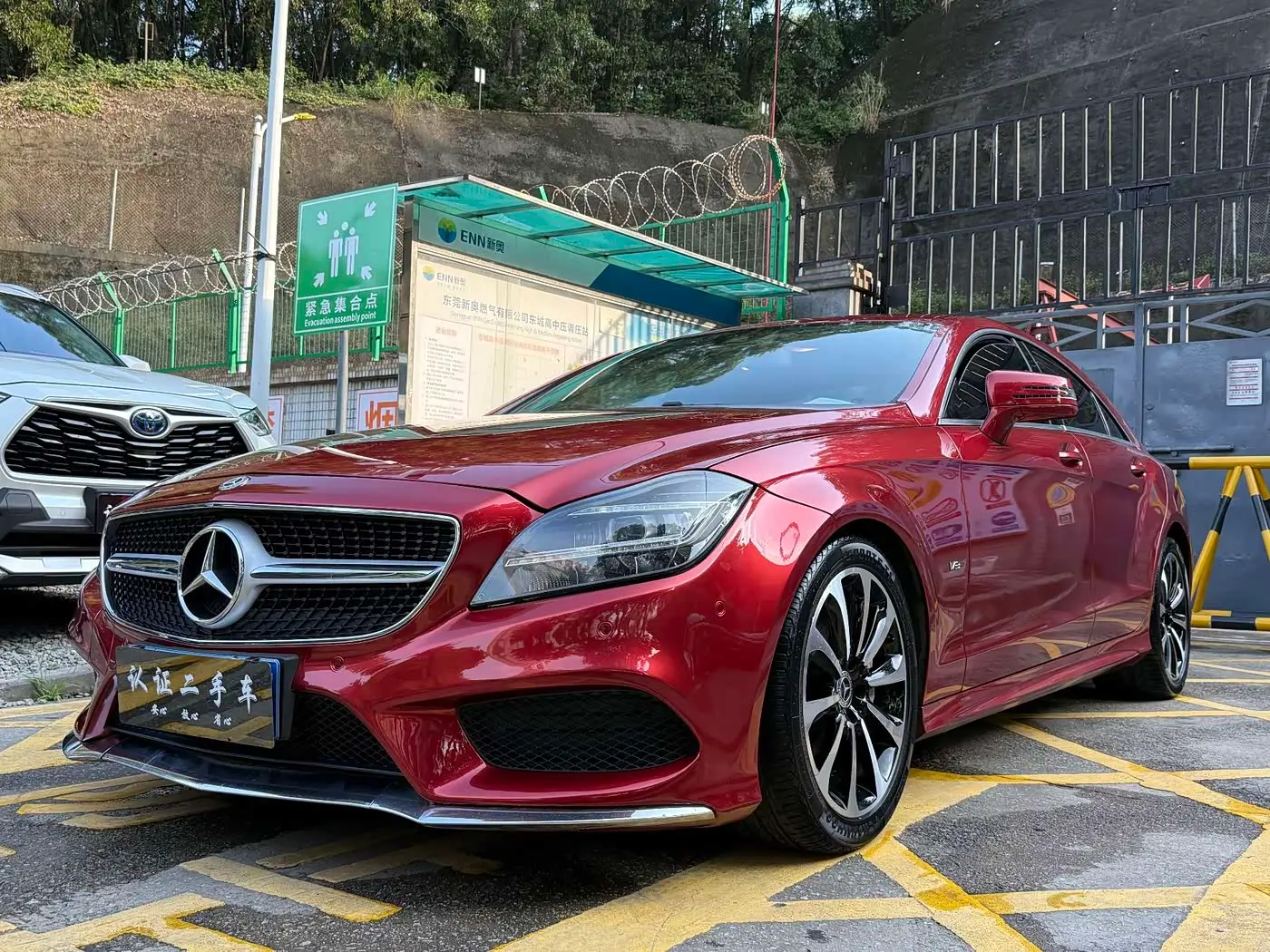 Mercedes-Benz CLS 2016 — Фото 1/14