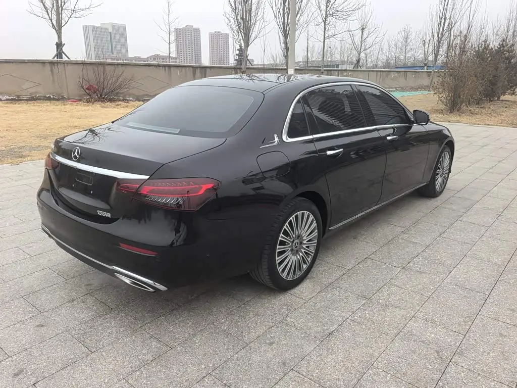 Mercedes-Benz E-Class 2022 — Фото 12/17