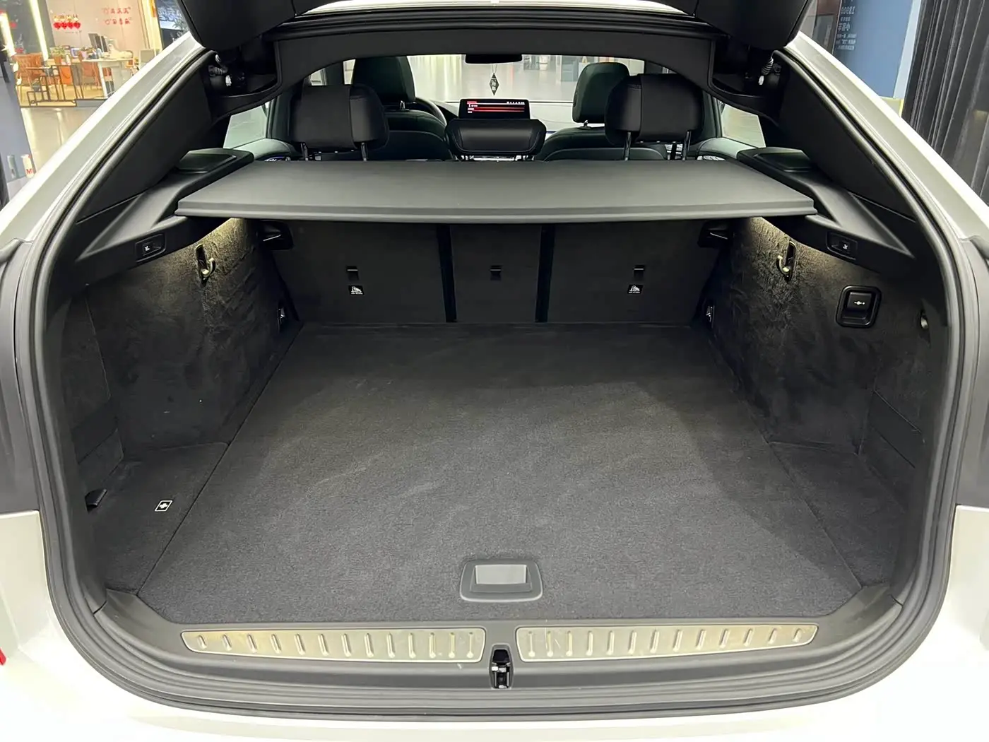 BMW 6 Series GT 2022 — Photo 13/13