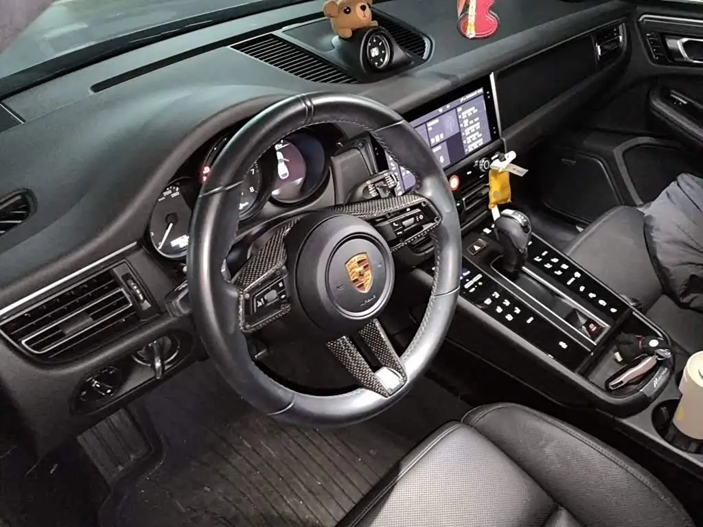 Porsche Macan 2023 — Photo 11/20