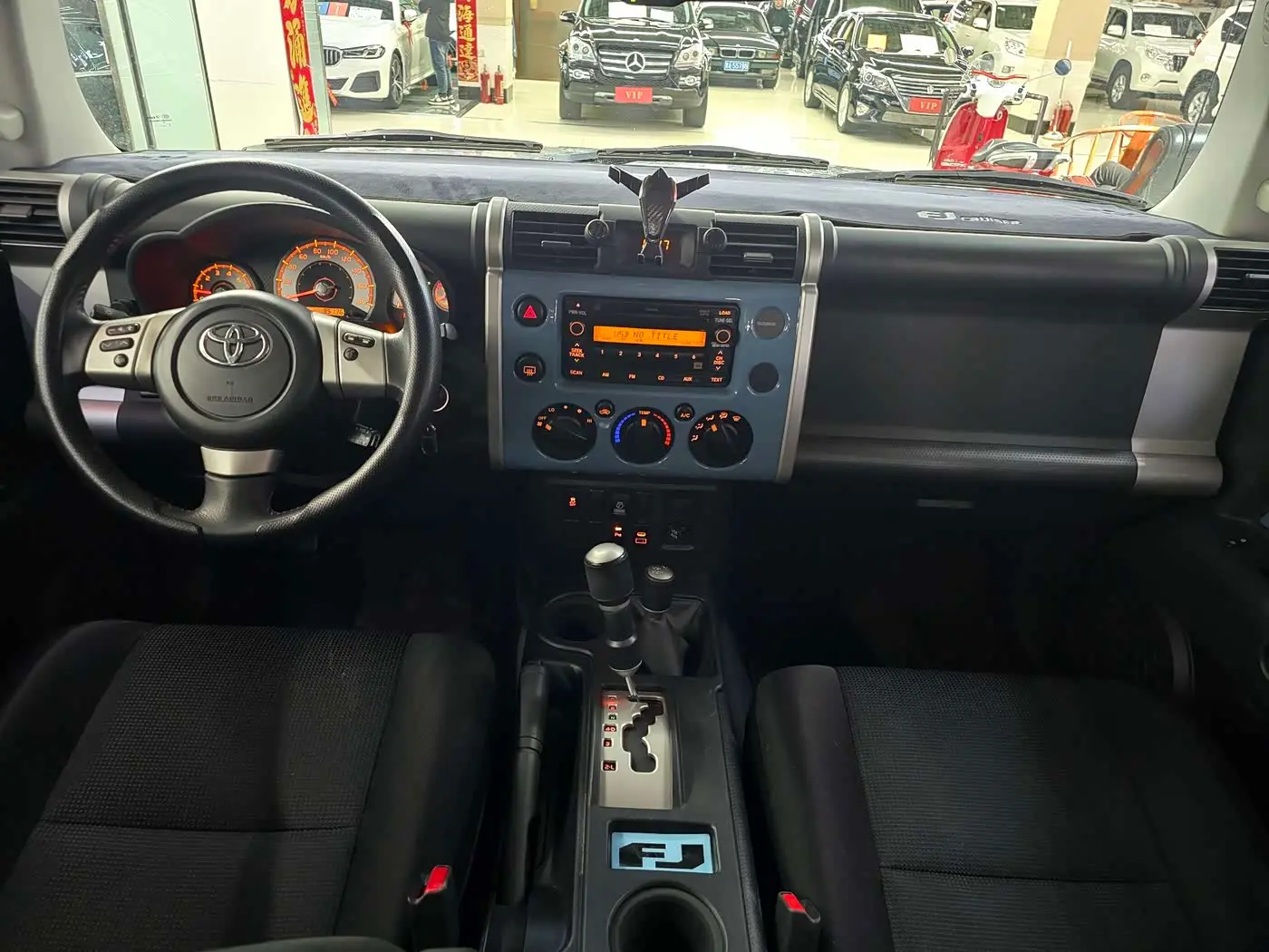 Toyota FJ Cruiser 2016 — Şəkil 11/20