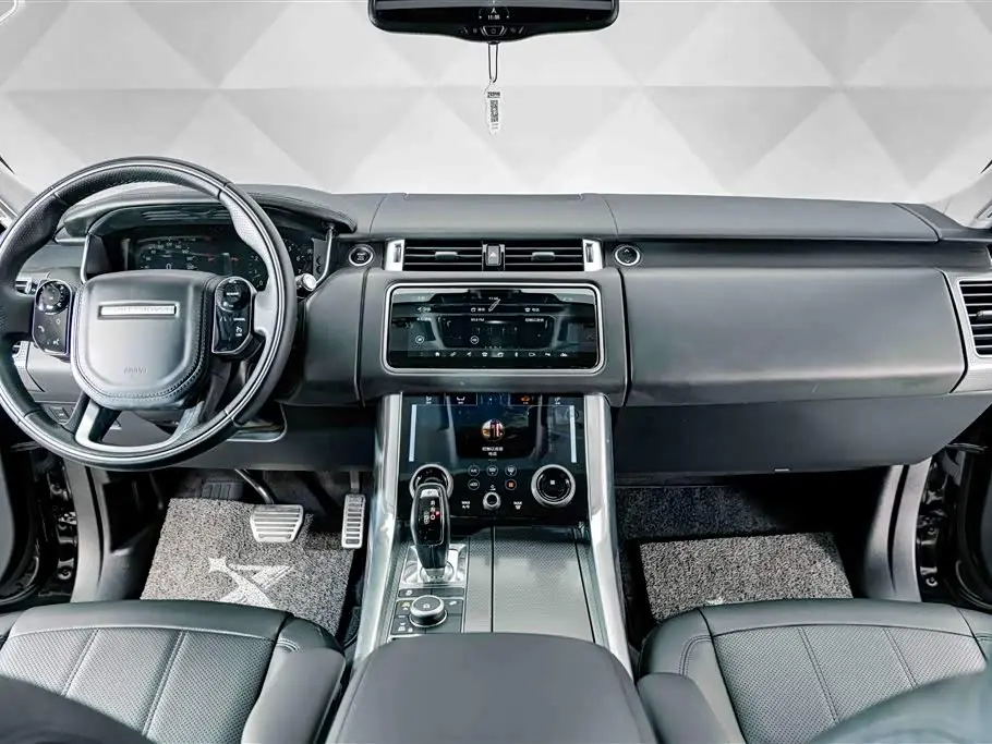 Land Rover Range Rover Sport 2018 — Photo 10/20