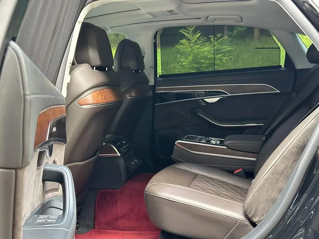 Audi A8 2022 — Photo 14/15