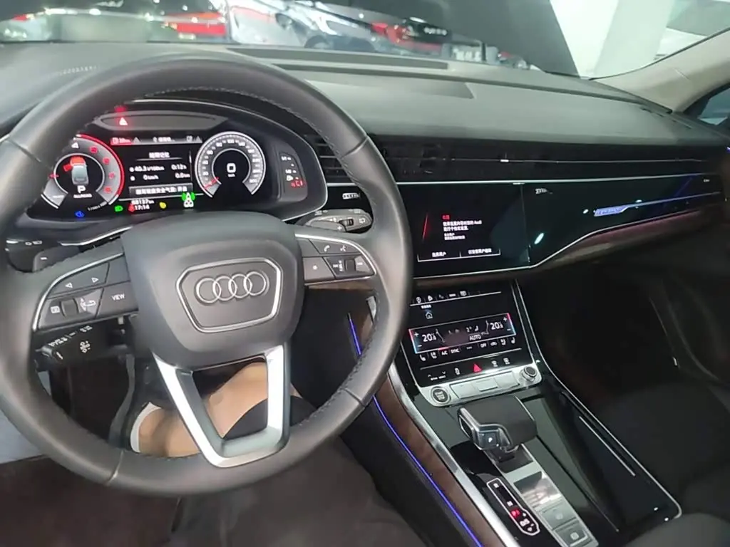 Audi Q7 2024 — ფოტო 10/20