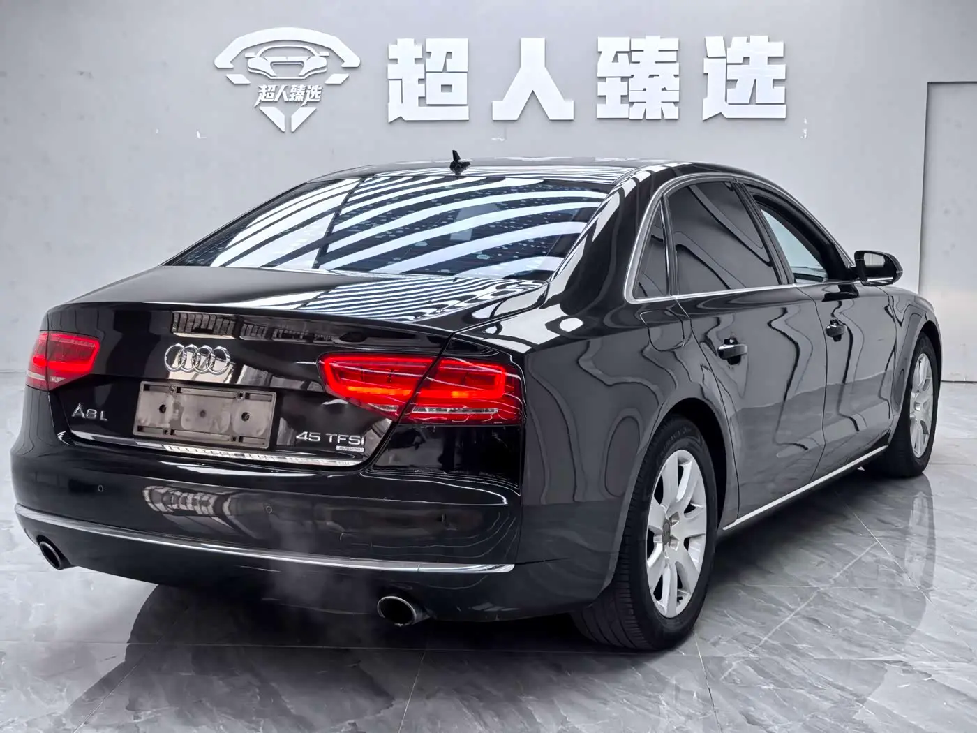 Audi A8 2014 — Şəkil 13/15