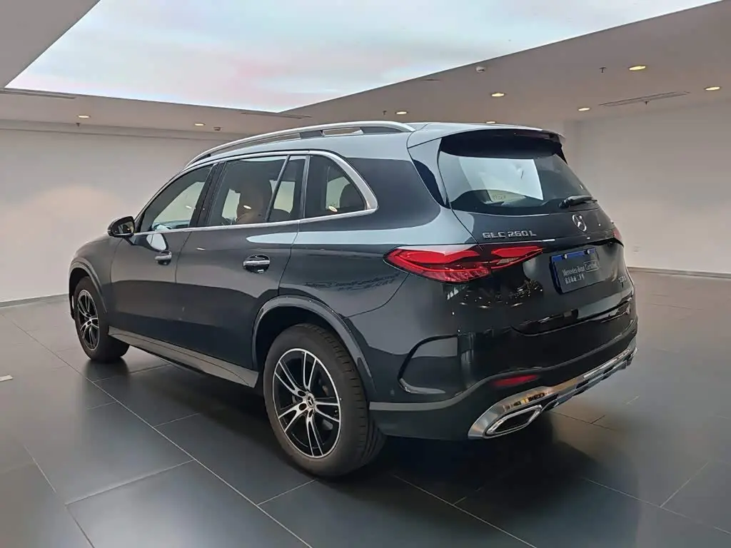 Mercedes-Benz GLC 2024 — ფოტო 4/14