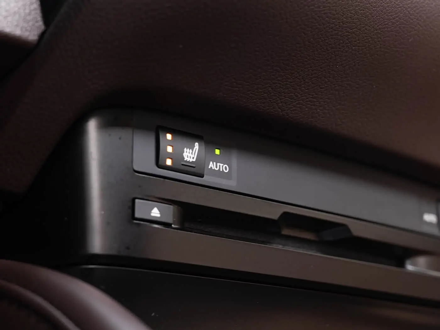 Lexus ES 2019 — Şəkil 18/20
