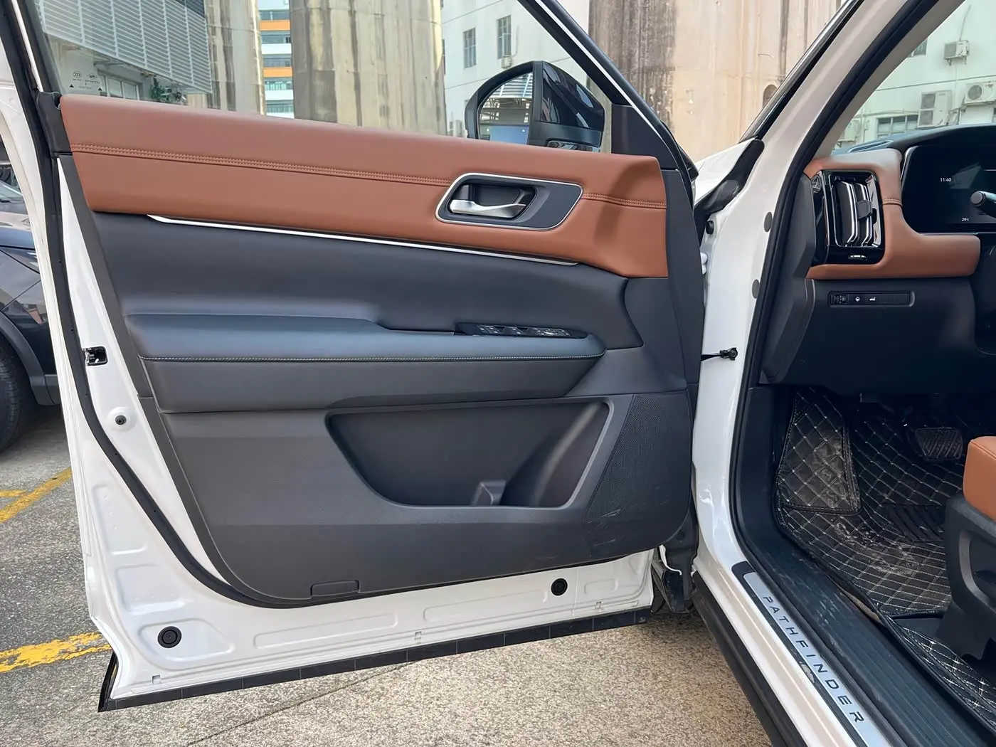 Nissan Terra 2025 — Photo 13/20