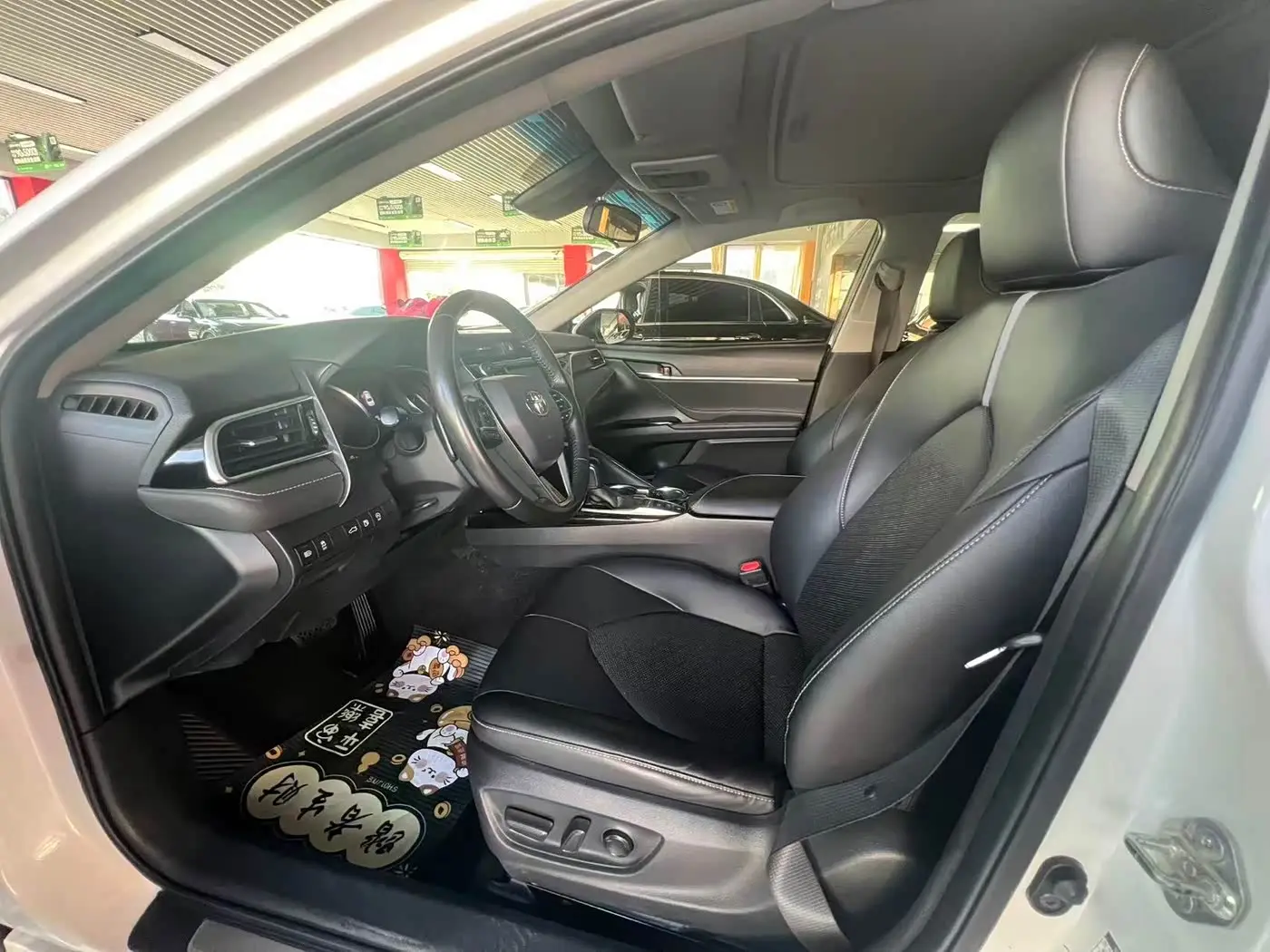 Toyota Camry 2018 — Şəkil 4/9