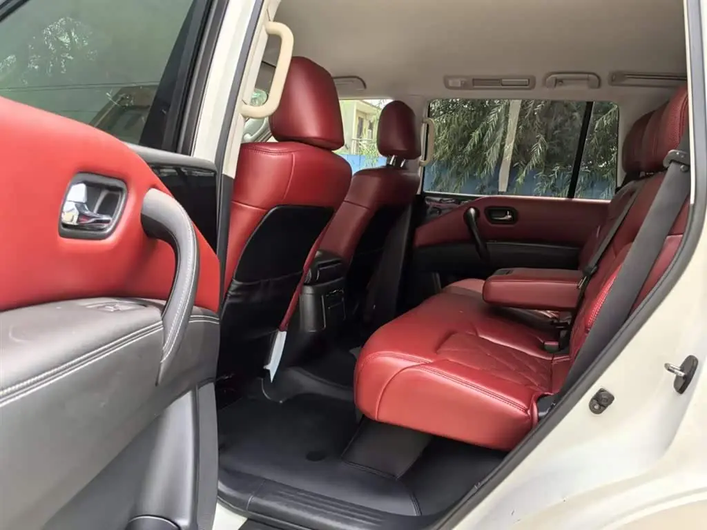 Nissan Patrol 2020 — Photo 9/12