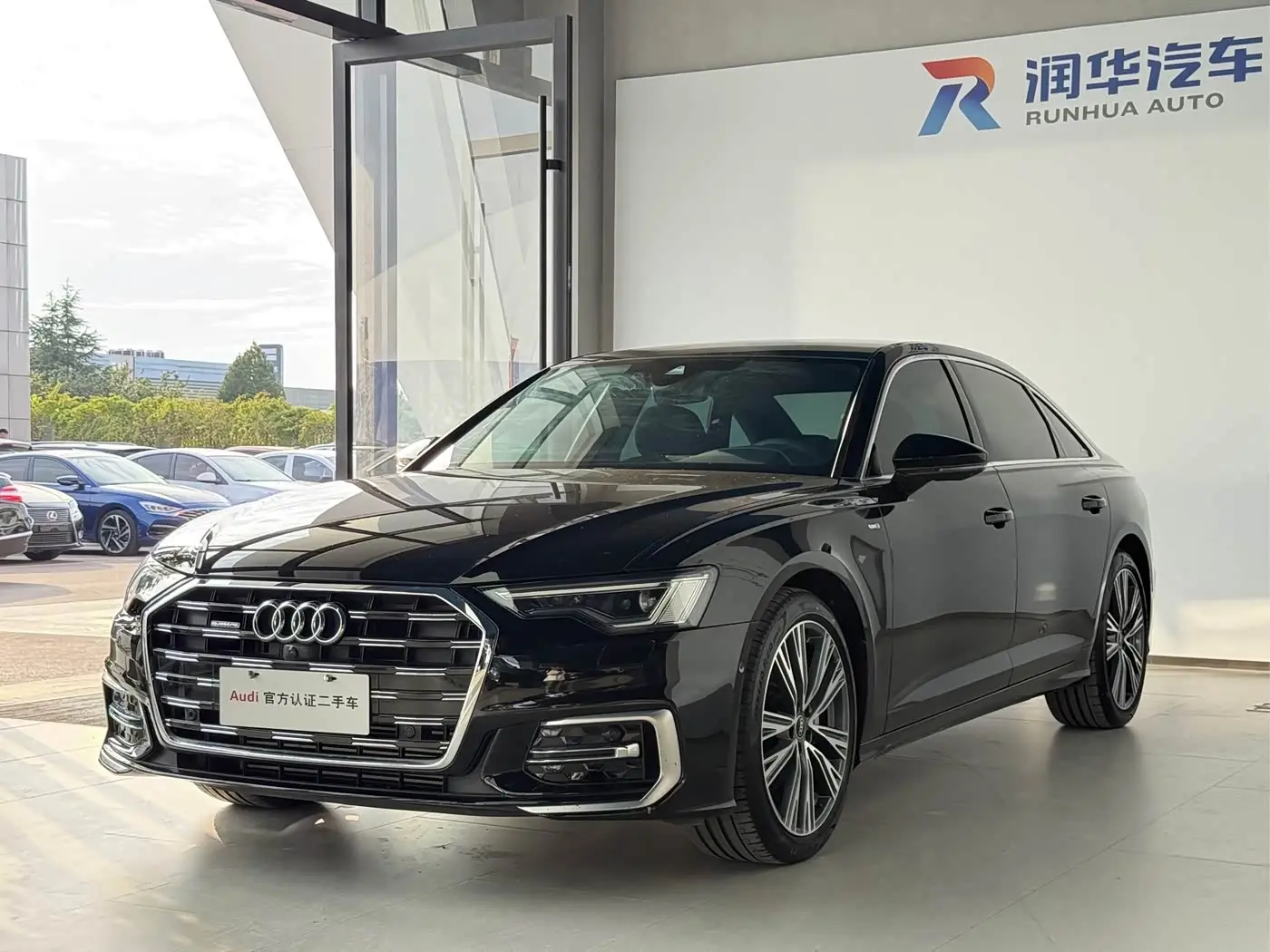 Audi A6L 2023 — Photo 1/16