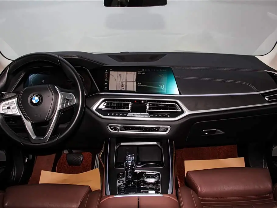 BMW X7 2022 — Şəkil 14/20