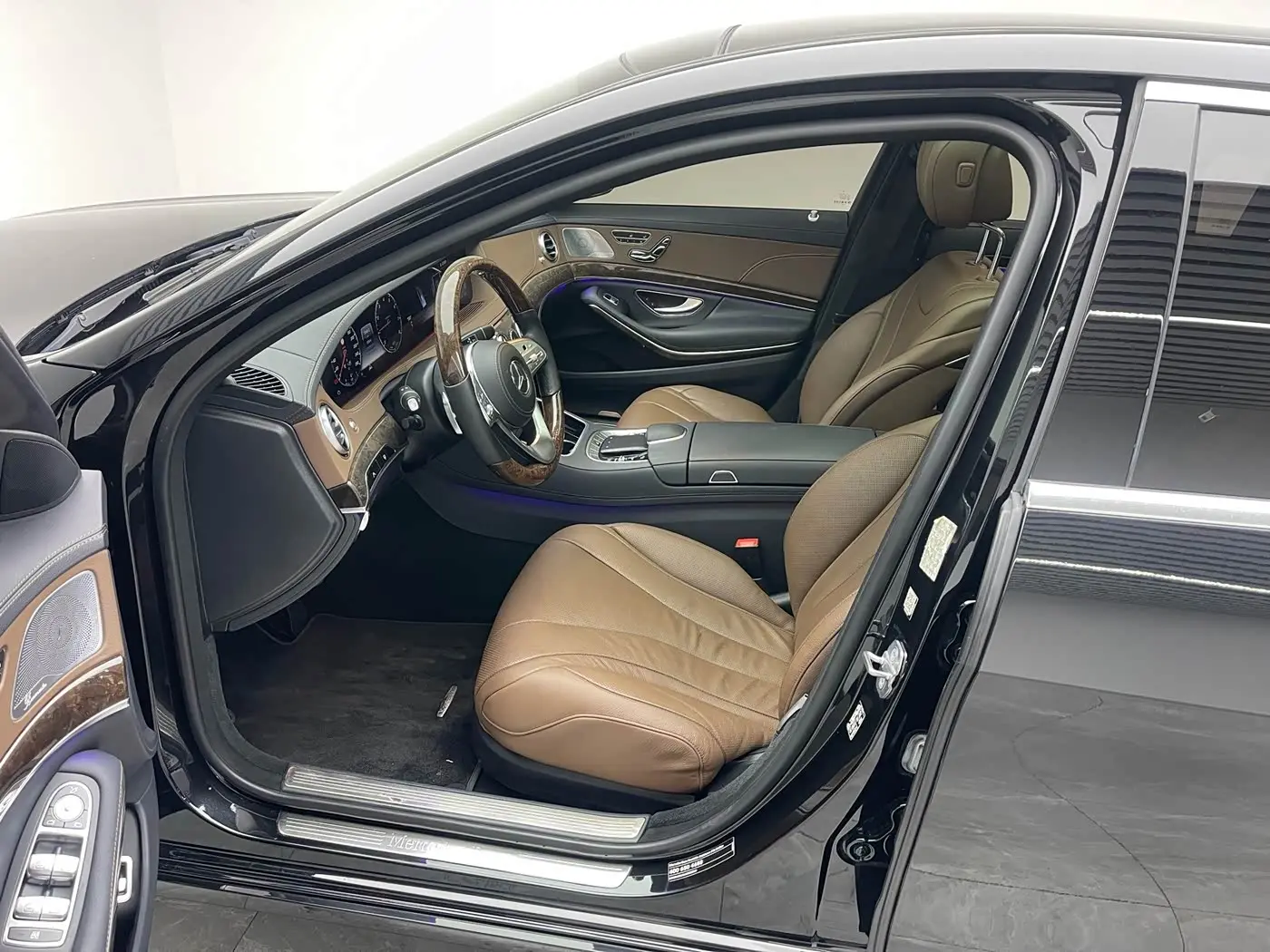 Mercedes-Benz S-Class 2021 — Photo 16/20