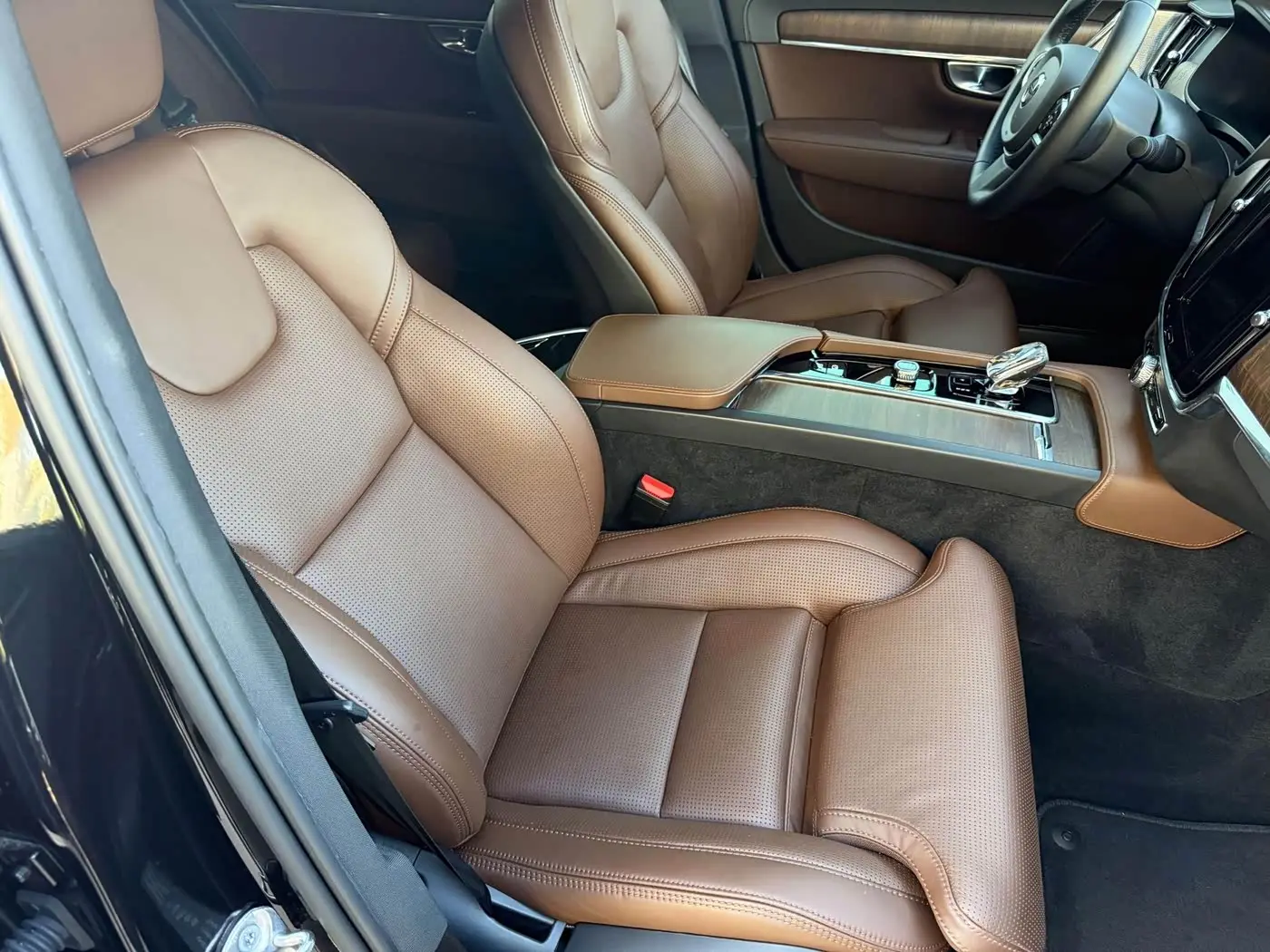 Volvo S90 2023 — ფოტო 17/19
