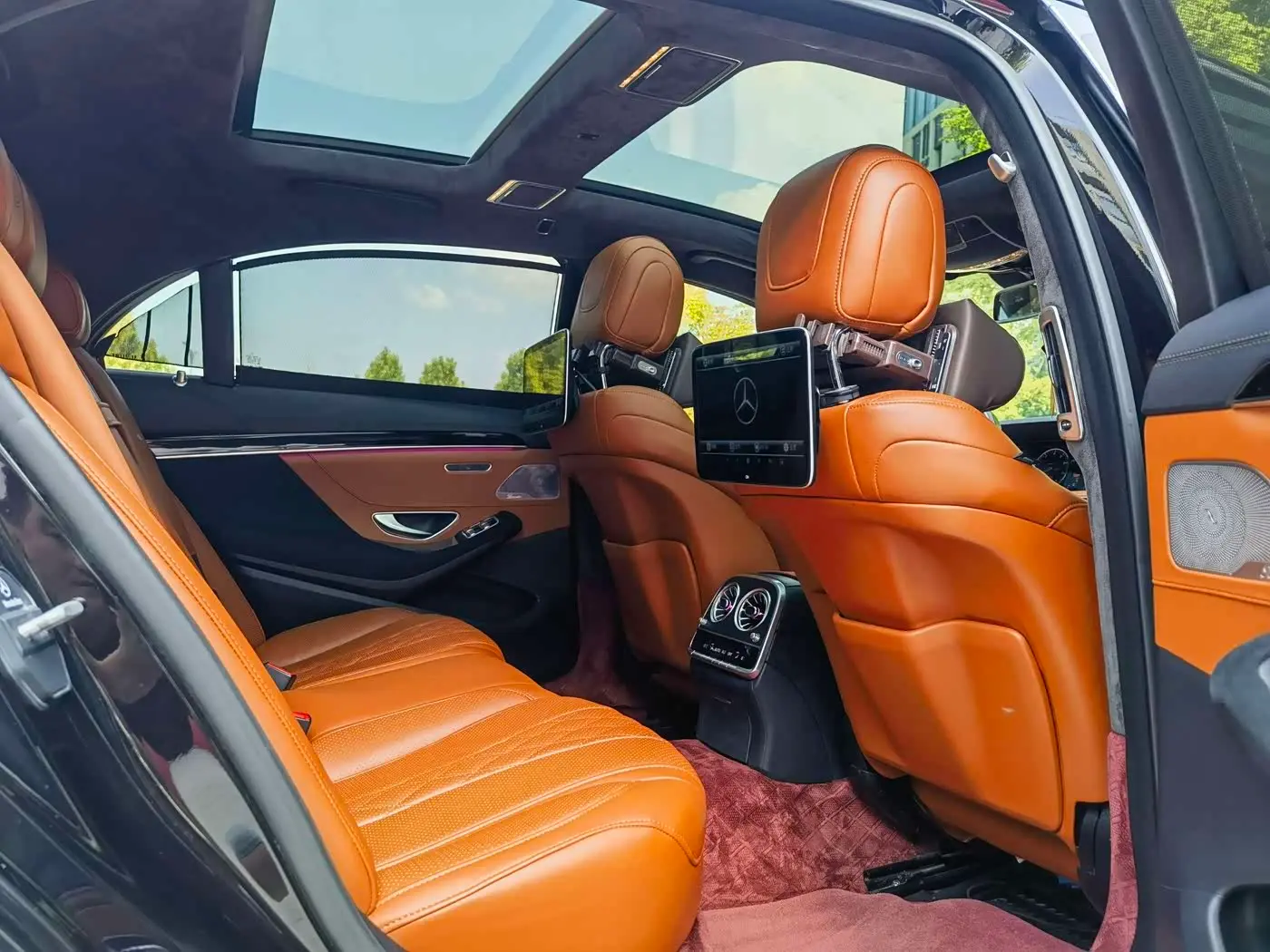 Mercedes-Benz S-Class 2016 — Photo 16/16