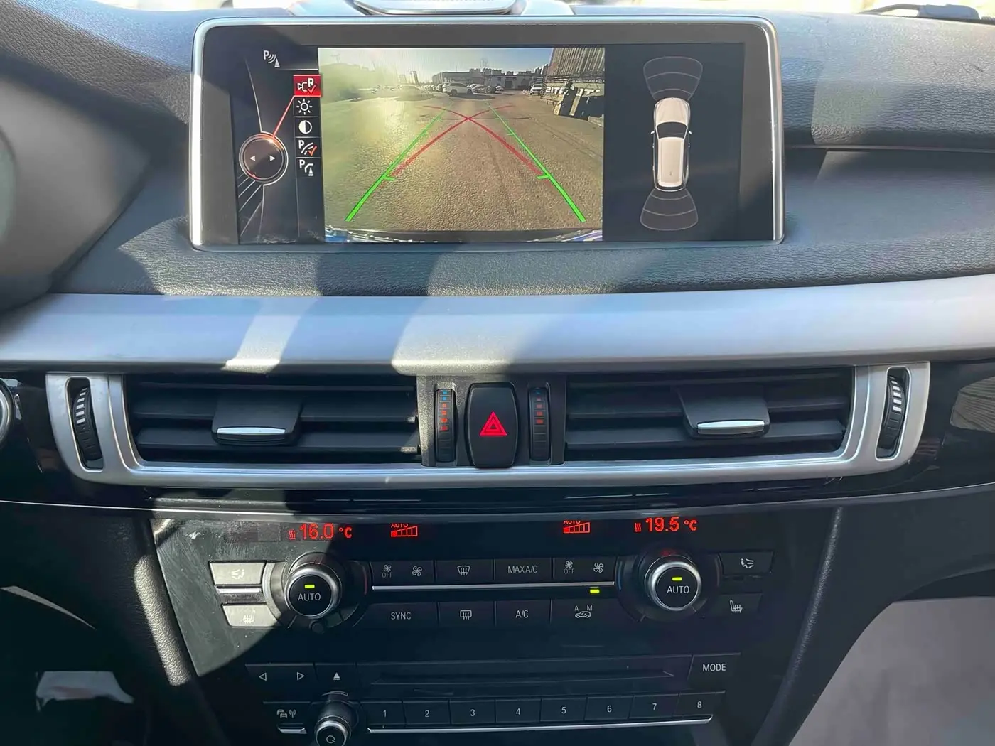 BMW X5 2018 — Şəkil 6/19