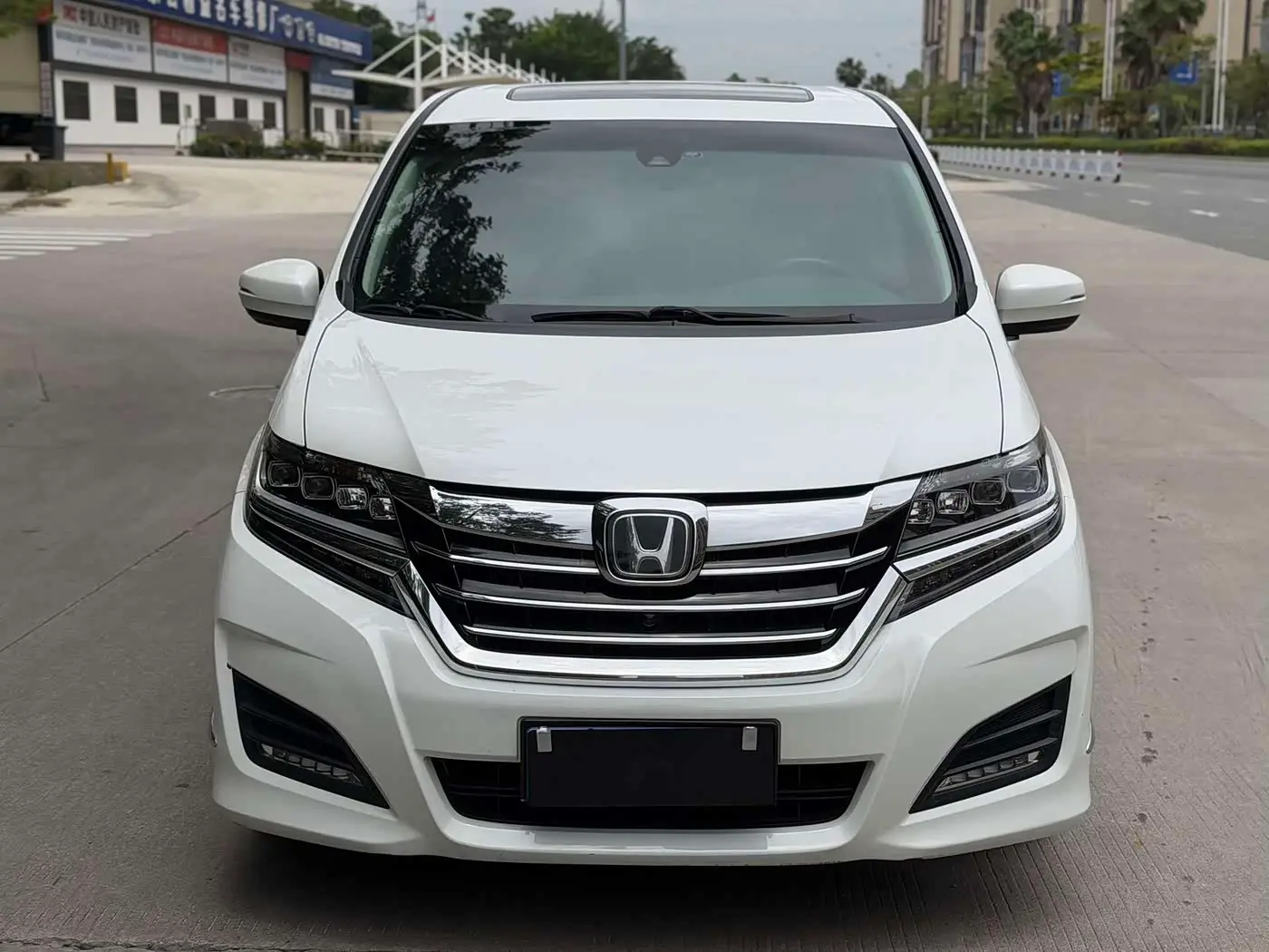 Honda Elysion 2017 — Şəkil 2/9